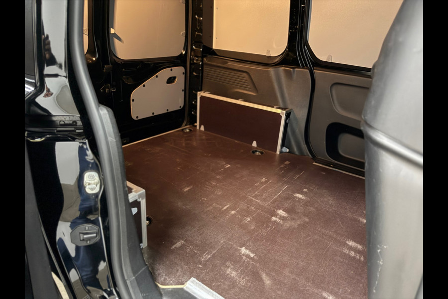 Peugeot Partner 1.5 BlueHDi 100 S&S L1 | Black Style | Carplay | Climate | Keyless | Mistlampen | Camera | Park Pilot