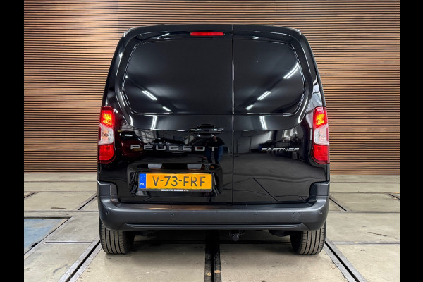 Peugeot Partner 1.5 BlueHDi 100 S&S L1 | Black Style | Carplay | Climate | Keyless | Mistlampen | Camera | Park Pilot