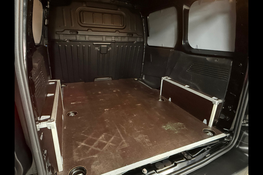 Peugeot Partner 1.5 BlueHDi 100 S&S L1 | Black Style | Carplay | Climate | Keyless | Mistlampen | Camera | Park Pilot