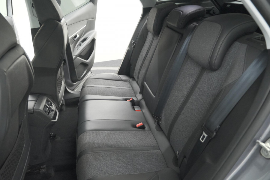 Peugeot 3008 PureTech 130 EAT6 Blue Lease Premium | Camera | Apple Carplay | Parkeersensoren | Climate Control