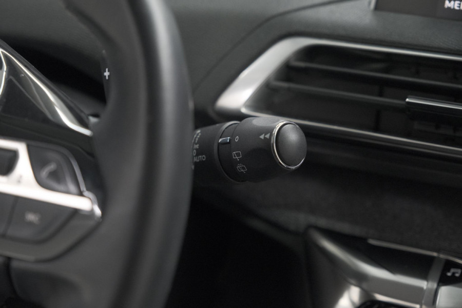 Peugeot 3008 PureTech 130 EAT6 Blue Lease Premium | Camera | Apple Carplay | Parkeersensoren | Climate Control