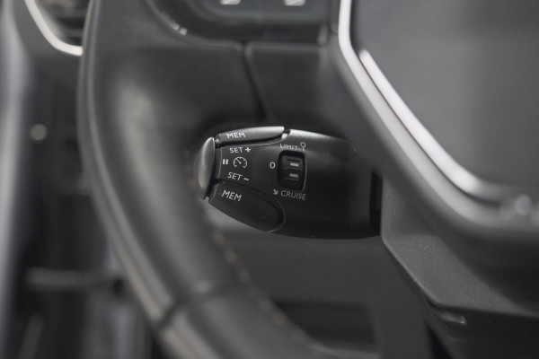 Peugeot 3008 PureTech 130 EAT6 Blue Lease Premium | Camera | Apple Carplay | Parkeersensoren | Climate Control