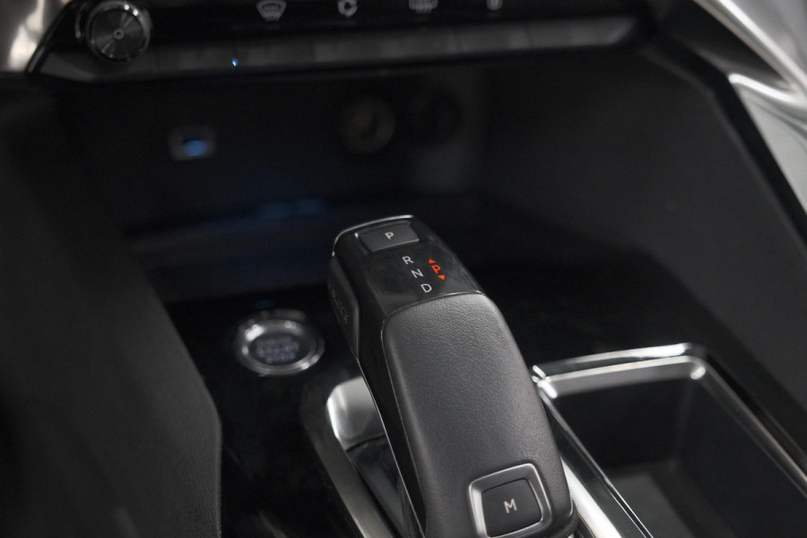 Peugeot 3008 PureTech 130 EAT6 Blue Lease Premium | Camera | Apple Carplay | Parkeersensoren | Climate Control