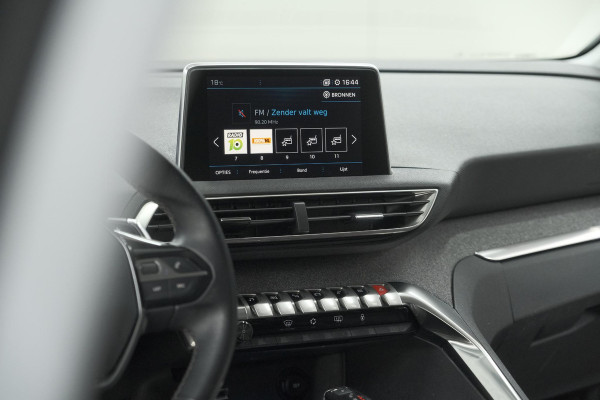 Peugeot 3008 PureTech 130 EAT6 Blue Lease Premium | Camera | Apple Carplay | Parkeersensoren | Climate Control