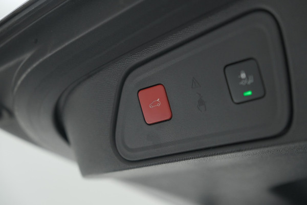 Peugeot 3008 PureTech 130 EAT6 Blue Lease Premium | Camera | Apple Carplay | Parkeersensoren | Climate Control