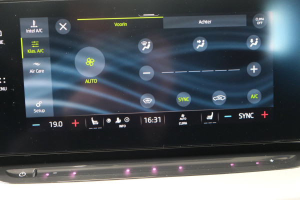 Škoda Octavia Combi 1.0 e-TSI Business Edition Plus Automaat - N.A.P. Airco, Cruise, Navi, PDC, Stoelverwarming, Carplay.