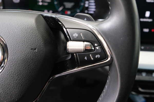 Škoda Octavia Combi 1.0 e-TSI Business Edition Plus Automaat - N.A.P. Airco, Cruise, Navi, PDC, Stoelverwarming, Carplay.
