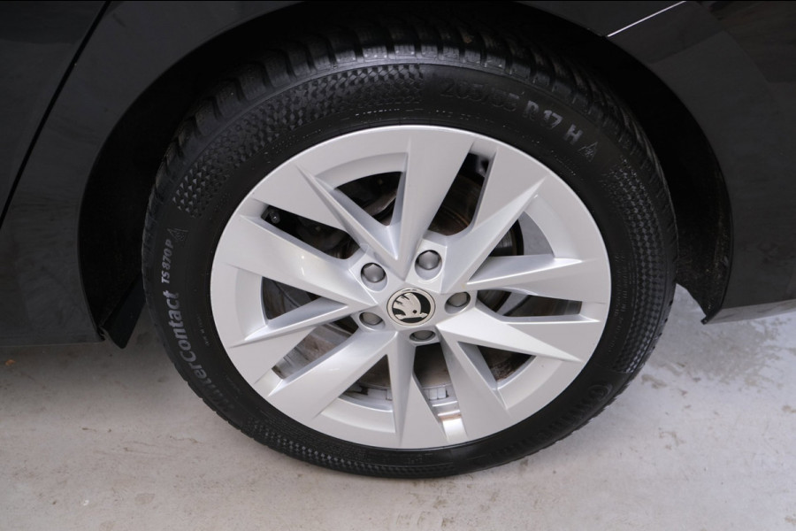 Škoda Octavia Combi 1.0 e-TSI Business Edition Plus Automaat - N.A.P. Airco, Cruise, Navi, PDC, Stoelverwarming, Carplay.