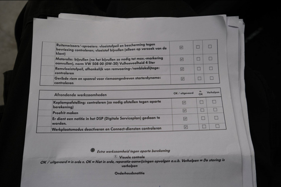 Škoda Octavia Combi 1.0 e-TSI Business Edition Plus Automaat - N.A.P. Airco, Cruise, Navi, PDC, Stoelverwarming, Carplay.