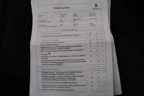 Škoda Octavia Combi 1.0 e-TSI Business Edition Plus Automaat - N.A.P. Airco, Cruise, Navi, PDC, Stoelverwarming, Carplay.