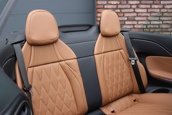 Mercedes-Benz CLE Cabriolet 450 4MATIC AMG Line | Distronic+ | Massage | Nappa Leder | Burmester | Airscarf | Stoelventilatie | HUD | Verwarmd Stuurwiel | Cabriocomfortpakket | Digital Light |