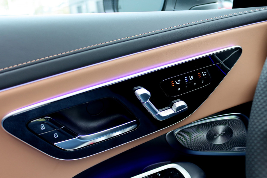 Mercedes-Benz CLE Cabriolet 450 4MATIC AMG Line | Distronic+ | Massage | Nappa Leder | Burmester | Airscarf | Stoelventilatie | HUD | Verwarmd Stuurwiel | Cabriocomfortpakket | Digital Light |