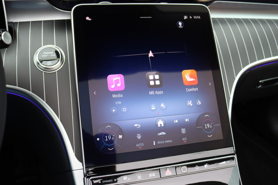 Mercedes-Benz CLE Cabriolet 450 4MATIC AMG Line | Distronic+ | Massage | Nappa Leder | Burmester | Airscarf | Stoelventilatie | HUD | Verwarmd Stuurwiel | Cabriocomfortpakket | Digital Light |