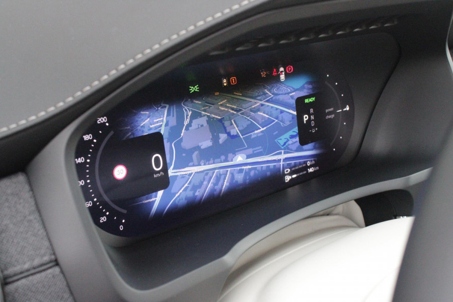 Volvo XC90 2.0 T8 456PK PHEV AWD PLUS BRIGHT | LUCHTVERING VOOR / ACHTER MET FOUR-C SETTINGS  | PANORAMISCH SCHUIF / KANTELDAK | EXTRA GETINT GLAS OP DE ACHTER PORTIEREN | BOWERS & WILKINS HIFI PREMIUM AUDI SYSTEEM INCLUSIEF FRESH AIR SUBWOOFER  | NAVIGATIE SYSTEEM BY GOOGLE MAPS | 360° CAMERA | ELEKTRISCH WEGKLAPBARE TREKHAAK | HEAD-UP DISPLAY | COMFORT STOELEN MET MASAGE FUNCTIE | STOEL VERWARMING EN VENTILATIE | ELEKTRISCH VERSTELBARE COMFORT STOEL MET GEHEUGEN EN ELEKTRISCH VERSTELBARE ZIJWANGEN | GEPERFOREERD NAPPA LEDER BEKLEDING BLOND / CHARCOAL | ACHTERBANK VERWARMING | N