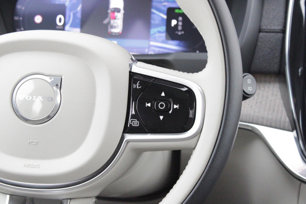 Volvo XC90 2.0 T8 456PK PHEV AWD PLUS BRIGHT | LUCHTVERING VOOR / ACHTER MET FOUR-C SETTINGS  | PANORAMISCH SCHUIF / KANTELDAK | EXTRA GETINT GLAS OP DE ACHTER PORTIEREN | BOWERS & WILKINS HIFI PREMIUM AUDI SYSTEEM INCLUSIEF FRESH AIR SUBWOOFER  | NAVIGATIE SYSTEEM BY GOOGLE MAPS | 360° CAMERA | ELEKTRISCH WEGKLAPBARE TREKHAAK | HEAD-UP DISPLAY | COMFORT STOELEN MET MASAGE FUNCTIE | STOEL VERWARMING EN VENTILATIE | ELEKTRISCH VERSTELBARE COMFORT STOEL MET GEHEUGEN EN ELEKTRISCH VERSTELBARE ZIJWANGEN | GEPERFOREERD NAPPA LEDER BEKLEDING BLOND / CHARCOAL | ACHTERBANK VERWARMING | N