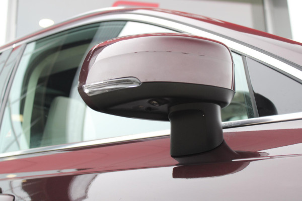 Volvo XC90 2.0 T8 456PK PHEV AWD PLUS BRIGHT | LUCHTVERING VOOR / ACHTER MET FOUR-C SETTINGS  | PANORAMISCH SCHUIF / KANTELDAK | EXTRA GETINT GLAS OP DE ACHTER PORTIEREN | BOWERS & WILKINS HIFI PREMIUM AUDI SYSTEEM INCLUSIEF FRESH AIR SUBWOOFER  | NAVIGATIE SYSTEEM BY GOOGLE MAPS | 360° CAMERA | ELEKTRISCH WEGKLAPBARE TREKHAAK | HEAD-UP DISPLAY | COMFORT STOELEN MET MASAGE FUNCTIE | STOEL VERWARMING EN VENTILATIE | ELEKTRISCH VERSTELBARE COMFORT STOEL MET GEHEUGEN EN ELEKTRISCH VERSTELBARE ZIJWANGEN | GEPERFOREERD NAPPA LEDER BEKLEDING BLOND / CHARCOAL | ACHTERBANK VERWARMING | N