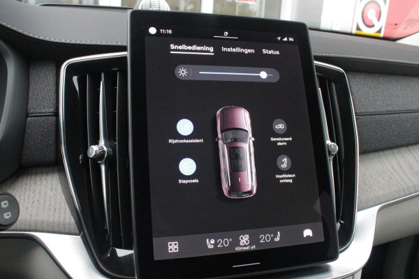 Volvo XC90 2.0 T8 456PK PHEV AWD PLUS BRIGHT | LUCHTVERING VOOR / ACHTER MET FOUR-C SETTINGS  | PANORAMISCH SCHUIF / KANTELDAK | EXTRA GETINT GLAS OP DE ACHTER PORTIEREN | BOWERS & WILKINS HIFI PREMIUM AUDI SYSTEEM INCLUSIEF FRESH AIR SUBWOOFER  | NAVIGATIE SYSTEEM BY GOOGLE MAPS | 360° CAMERA | ELEKTRISCH WEGKLAPBARE TREKHAAK | HEAD-UP DISPLAY | COMFORT STOELEN MET MASAGE FUNCTIE | STOEL VERWARMING EN VENTILATIE | ELEKTRISCH VERSTELBARE COMFORT STOEL MET GEHEUGEN EN ELEKTRISCH VERSTELBARE ZIJWANGEN | GEPERFOREERD NAPPA LEDER BEKLEDING BLOND / CHARCOAL | ACHTERBANK VERWARMING | N