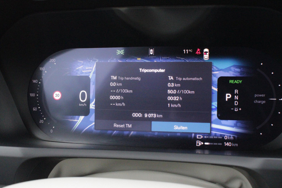 Volvo XC90 2.0 T8 456PK PHEV AWD PLUS BRIGHT | LUCHTVERING VOOR / ACHTER MET FOUR-C SETTINGS  | PANORAMISCH SCHUIF / KANTELDAK | EXTRA GETINT GLAS OP DE ACHTER PORTIEREN | BOWERS & WILKINS HIFI PREMIUM AUDI SYSTEEM INCLUSIEF FRESH AIR SUBWOOFER  | NAVIGATIE SYSTEEM BY GOOGLE MAPS | 360° CAMERA | ELEKTRISCH WEGKLAPBARE TREKHAAK | HEAD-UP DISPLAY | COMFORT STOELEN MET MASAGE FUNCTIE | STOEL VERWARMING EN VENTILATIE | ELEKTRISCH VERSTELBARE COMFORT STOEL MET GEHEUGEN EN ELEKTRISCH VERSTELBARE ZIJWANGEN | GEPERFOREERD NAPPA LEDER BEKLEDING BLOND / CHARCOAL | ACHTERBANK VERWARMING | N