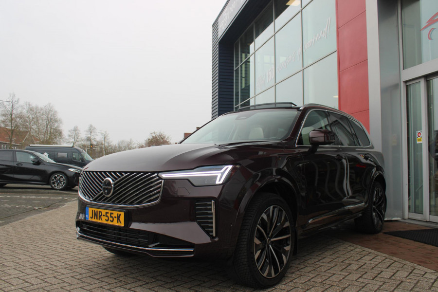 Volvo XC90 2.0 T8 456PK PHEV AWD PLUS BRIGHT | LUCHTVERING VOOR / ACHTER MET FOUR-C SETTINGS  | PANORAMISCH SCHUIF / KANTELDAK | EXTRA GETINT GLAS OP DE ACHTER PORTIEREN | BOWERS & WILKINS HIFI PREMIUM AUDI SYSTEEM INCLUSIEF FRESH AIR SUBWOOFER  | NAVIGATIE SYSTEEM BY GOOGLE MAPS | 360° CAMERA | ELEKTRISCH WEGKLAPBARE TREKHAAK | HEAD-UP DISPLAY | COMFORT STOELEN MET MASAGE FUNCTIE | STOEL VERWARMING EN VENTILATIE | ELEKTRISCH VERSTELBARE COMFORT STOEL MET GEHEUGEN EN ELEKTRISCH VERSTELBARE ZIJWANGEN | GEPERFOREERD NAPPA LEDER BEKLEDING BLOND / CHARCOAL | ACHTERBANK VERWARMING | N
