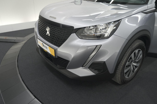 Peugeot 2008 PureTech 100 Active Pack | Allseason Banden | Parkeersensoren | Navigatie | Apple Carplay