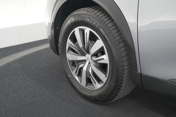 Peugeot 2008 PureTech 100 Active Pack | Allseason Banden | Parkeersensoren | Navigatie | Apple Carplay