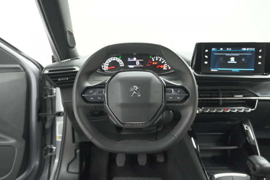 Peugeot 2008 PureTech 100 Active Pack | Allseason Banden | Parkeersensoren | Navigatie | Apple Carplay