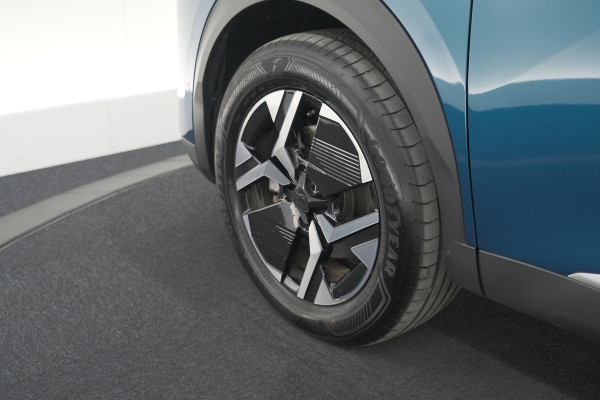 Peugeot 2008 1.2 Hybrid 145 Allure | 360 Camera | Adaptieve Cruise Control | Dodehoekdetectie | Apple Carplay