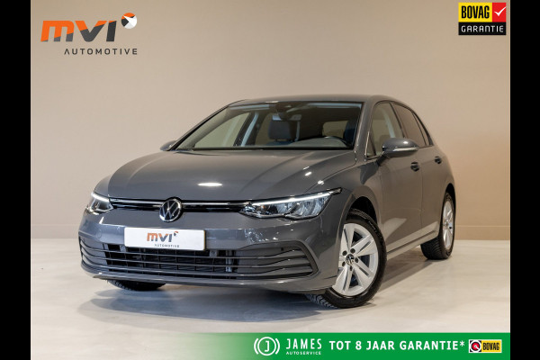 Volkswagen Golf 1.0 TSI Life / 110pk / Stoel en stuur verwarming / Achteruitrij camera / Navigatie /