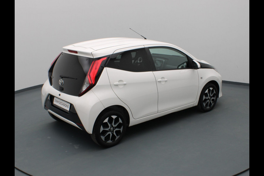 Toyota Aygo VVT-i x-joy 70pk Camera | Climate | Carplay