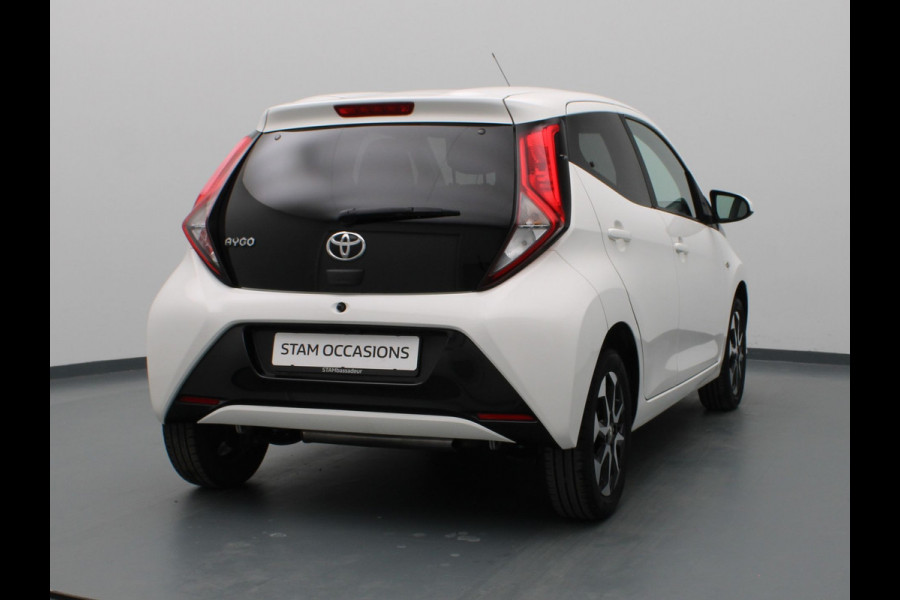 Toyota Aygo VVT-i x-joy 70pk Camera | Climate | Carplay