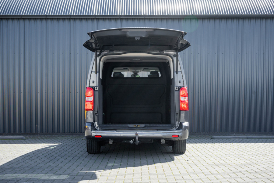 Toyota ProAce | Automaat | Vol opties | Massage stoel | LED | Lederen Interieur | Camera | Head-up display | PDC | Navi | Climatronic