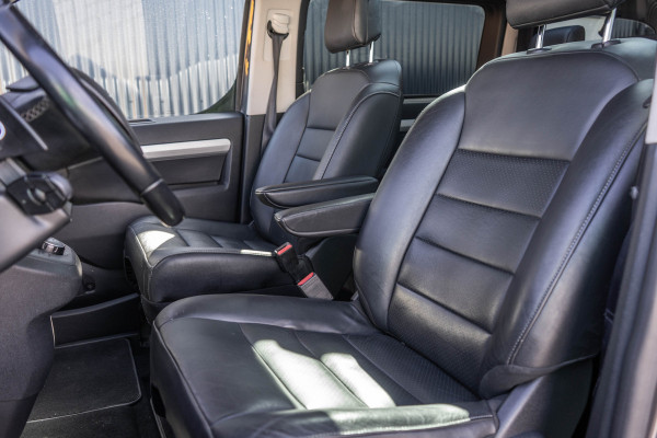 Toyota ProAce | Automaat | Vol opties | Massage stoel | LED | Lederen Interieur | Camera | Head-up display | PDC | Navi | Climatronic