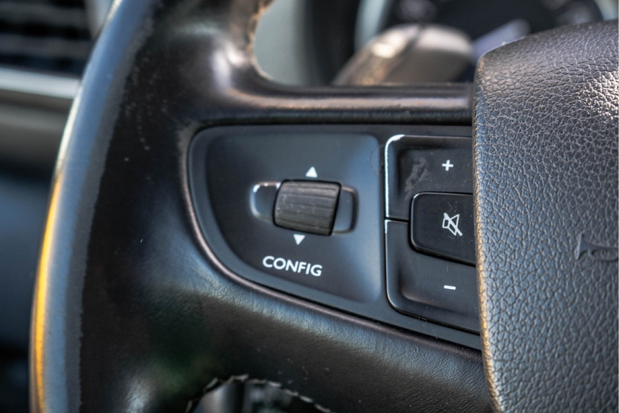 Toyota ProAce | Automaat | Vol opties | Massage stoel | LED | Lederen Interieur | Camera | Head-up display | PDC | Navi | Climatronic