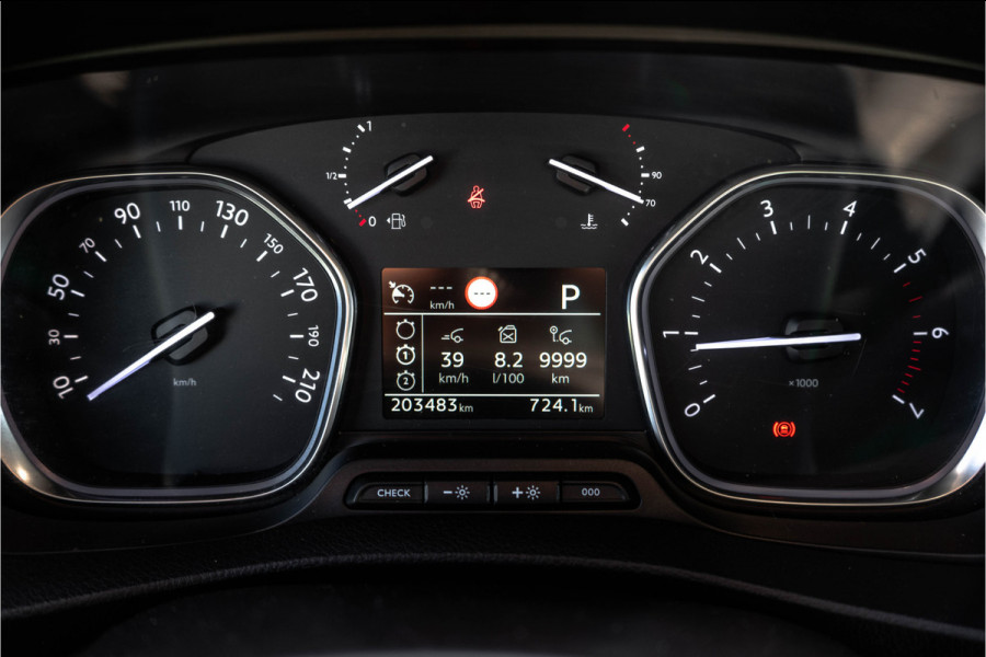 Toyota ProAce | Automaat | Vol opties | Massage stoel | LED | Lederen Interieur | Camera | Head-up display | PDC | Navi | Climatronic