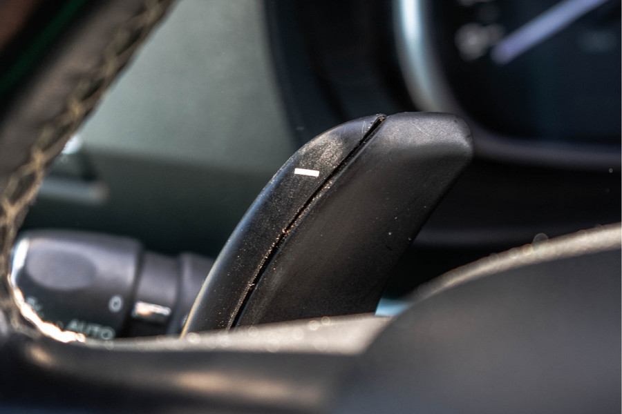 Toyota ProAce | Automaat | Vol opties | Massage stoel | LED | Lederen Interieur | Camera | Head-up display | PDC | Navi | Climatronic