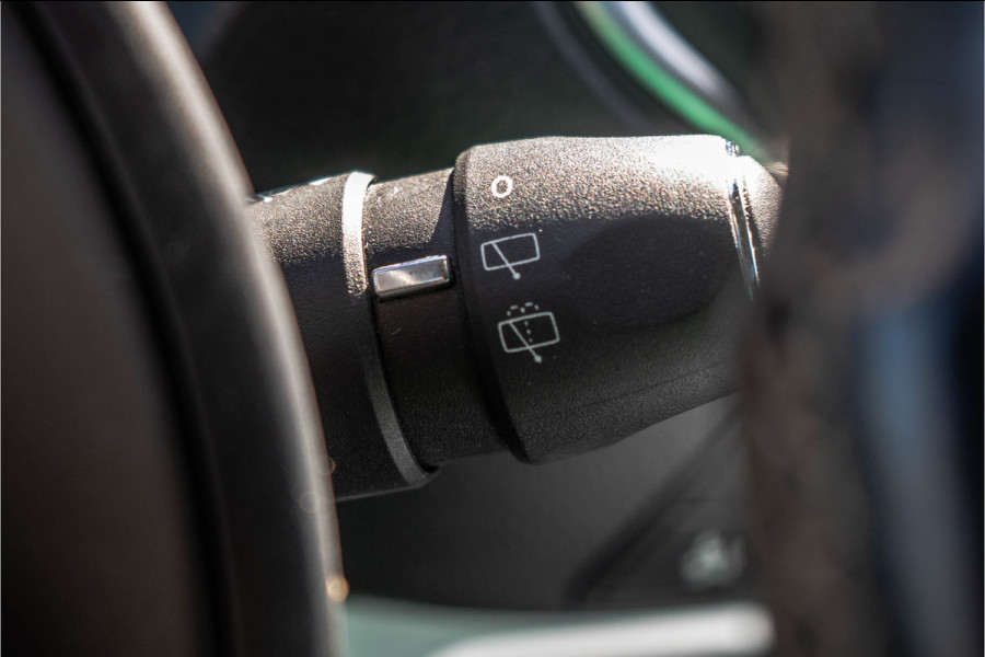 Toyota ProAce | Automaat | Vol opties | Massage stoel | LED | Lederen Interieur | Camera | Head-up display | PDC | Navi | Climatronic