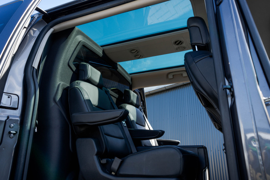 Toyota ProAce | Automaat | Vol opties | Massage stoel | LED | Lederen Interieur | Camera | Head-up display | PDC | Navi | Climatronic