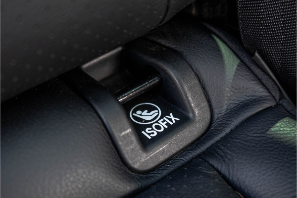 Toyota ProAce | Automaat | Vol opties | Massage stoel | LED | Lederen Interieur | Camera | Head-up display | PDC | Navi | Climatronic