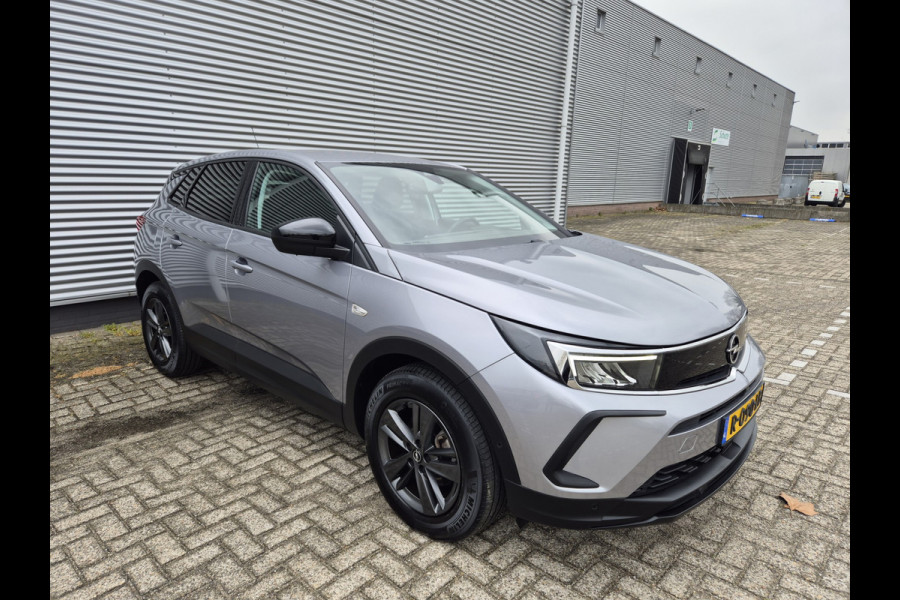 Opel Grandland 1.2 Turbo Business Edition,Carplay,Afneembare trekhaak,360Camera/parkeersensoren,