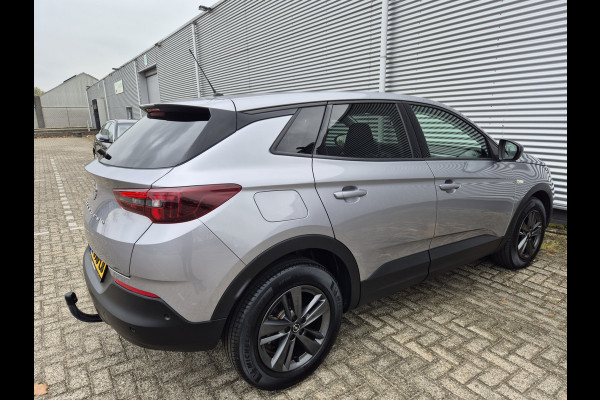 Opel Grandland 1.2 Turbo Business Edition,Carplay,Afneembare trekhaak,360Camera/parkeersensoren,