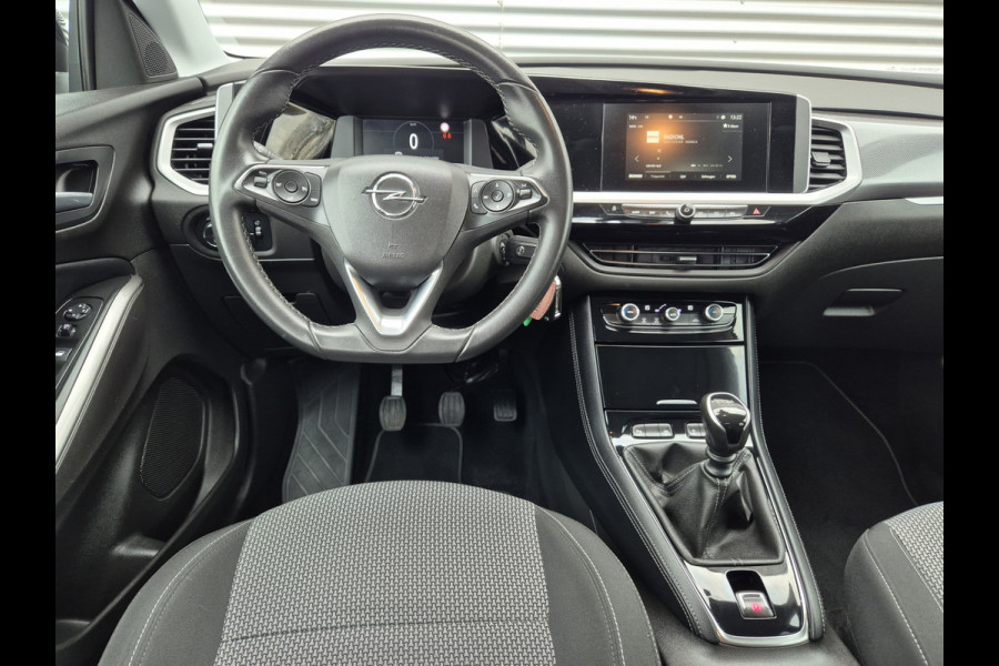 Opel Grandland 1.2 Turbo Business Edition,Carplay,Afneembare trekhaak,360Camera/parkeersensoren,