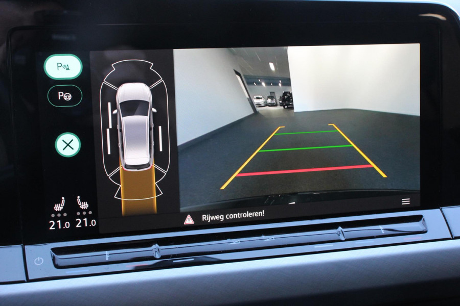 Volkswagen Golf Variant 1.5 TSI 131pk Life | Navigatie | Apple Carplay/Android Auto | Adaptive Cruise Control | Parkeersensoren | Camera | Park Assist | Stoel- en stuurverwarming | Virtual Cockpit | Climatronic