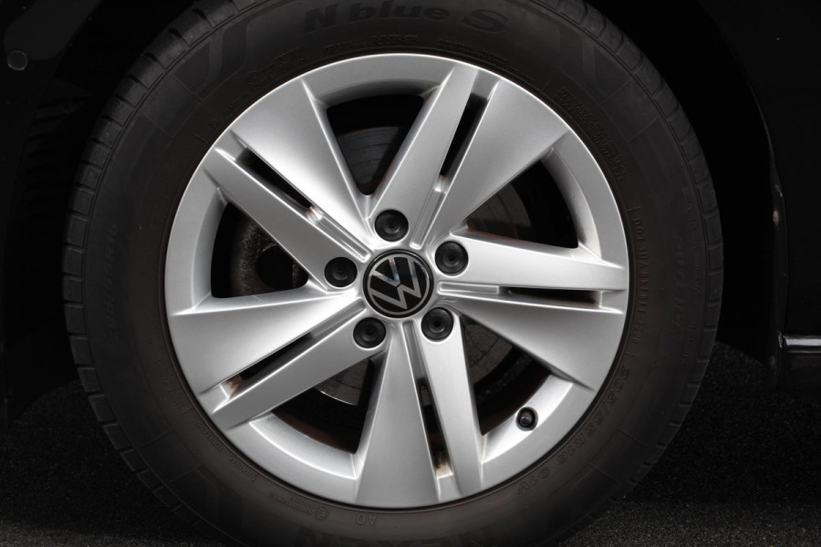 Volkswagen Golf Variant 1.5 TSI 131pk Life | Navigatie | Apple Carplay/Android Auto | Adaptive Cruise Control | Parkeersensoren | Camera | Park Assist | Stoel- en stuurverwarming | Virtual Cockpit | Climatronic
