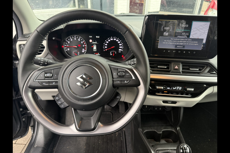 Suzuki Swift 1.2 Style Smart Hybrid