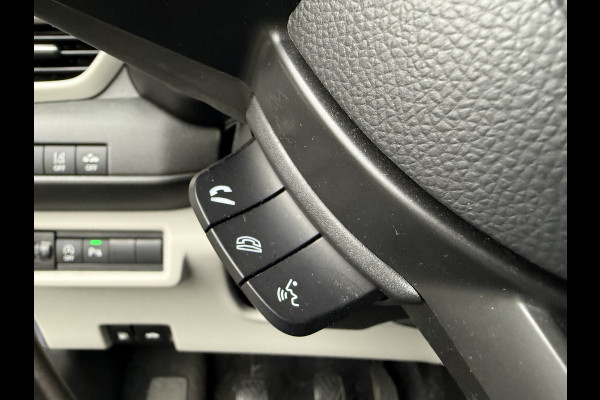 Suzuki Swift 1.2 Style Smart Hybrid