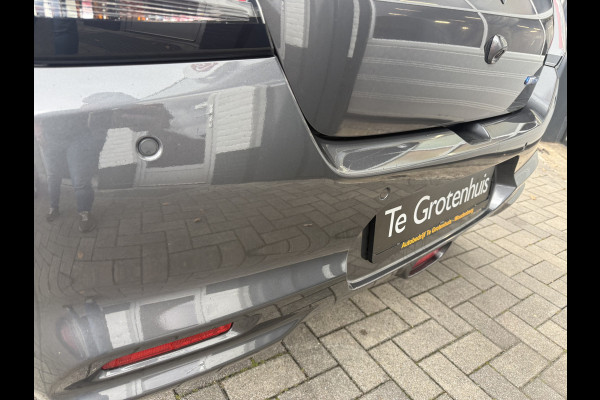 Suzuki Swift 1.2 Style Smart Hybrid