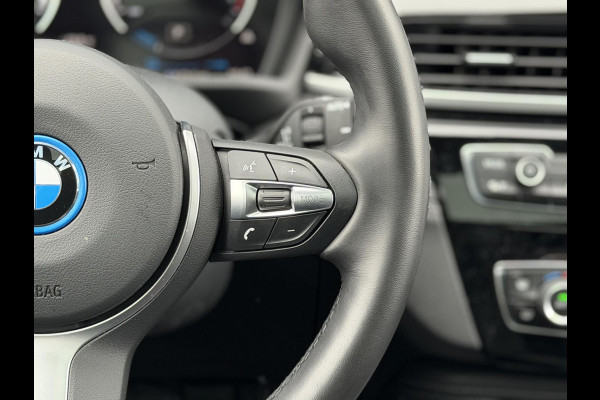 BMW X1 xDrive25e Bus Ed Plus M-Sport |Pano|HUD|HiFi|Cam|Sfeer|19"|Storm Bay|