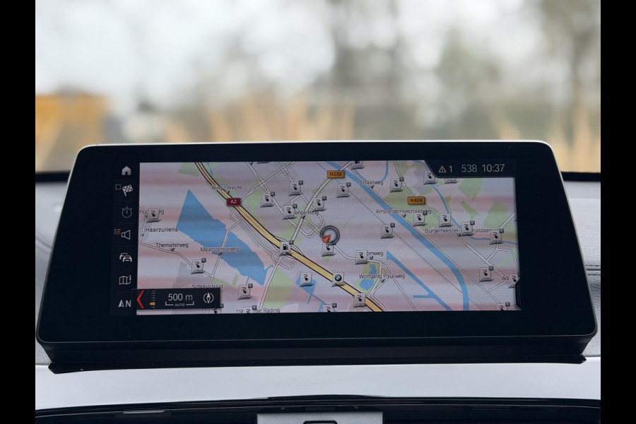 BMW X1 xDrive25e Bus Ed Plus M-Sport |Pano|HUD|HiFi|Cam|Sfeer|19"|Storm Bay|