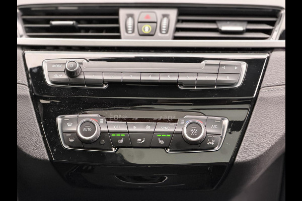 BMW X1 xDrive25e Bus Ed Plus M-Sport |Pano|HUD|HiFi|Cam|Sfeer|19"|Storm Bay|