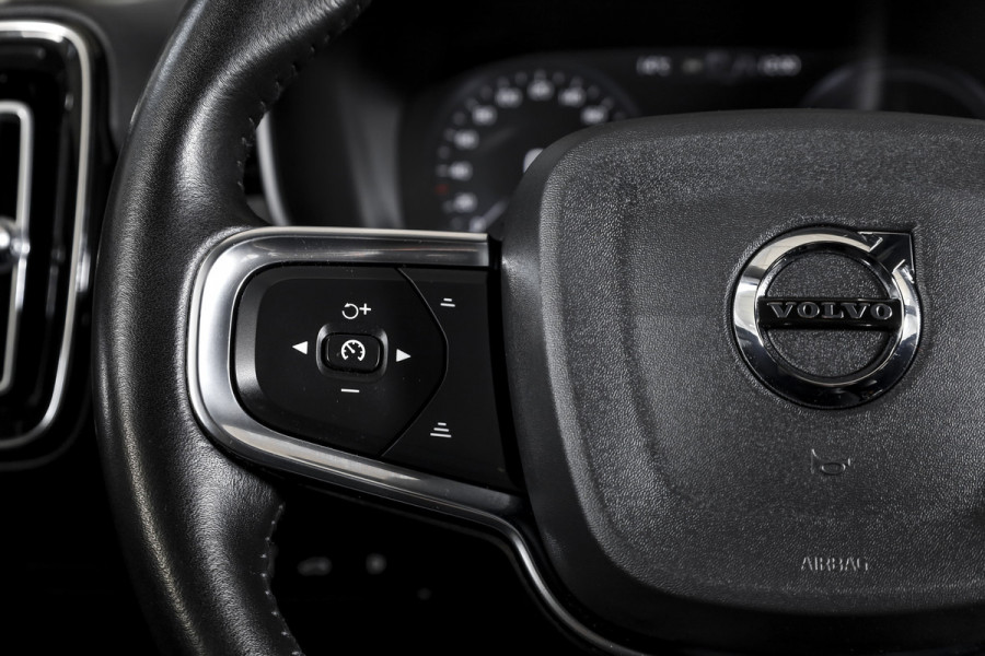 Volvo XC40 1.5 T5 Recharge Inscription - Automaat | Dig. Cockpit | Adapt. Cruise | Winterpakket | PDC | Camera | NAV + App. Connect | ECC | Elek. Klep | Afn. Trekhaak | LM 19" |
